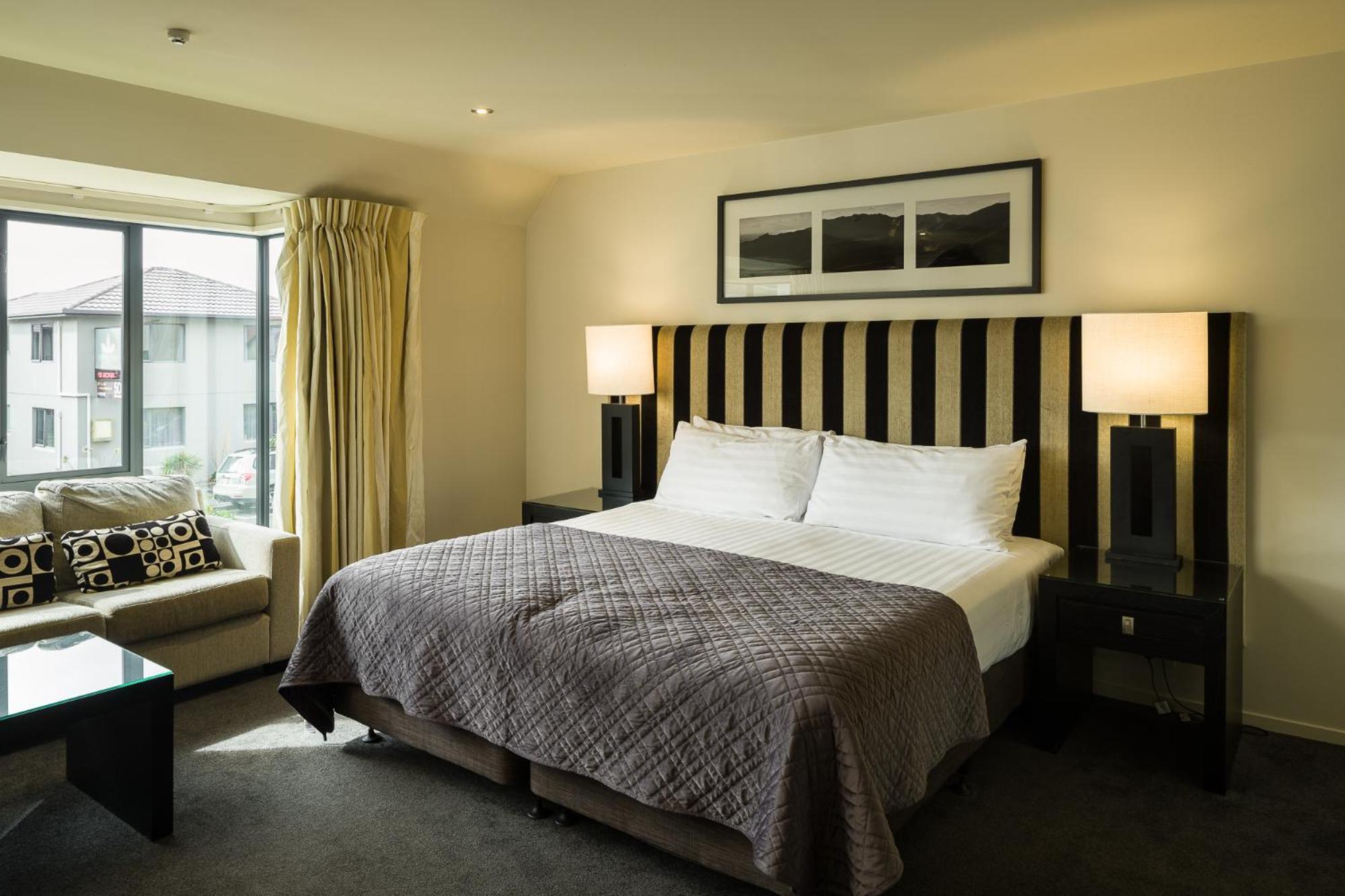 샤또 말보로그 호텔 블레넘 외부 사진 A bedroom at the hotel